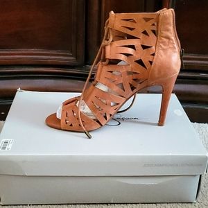 Jessica Simpson size7.5 tan